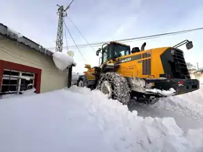 Ardahan'da Yollar Karla Kapandı, Mücadele Sürüyor
